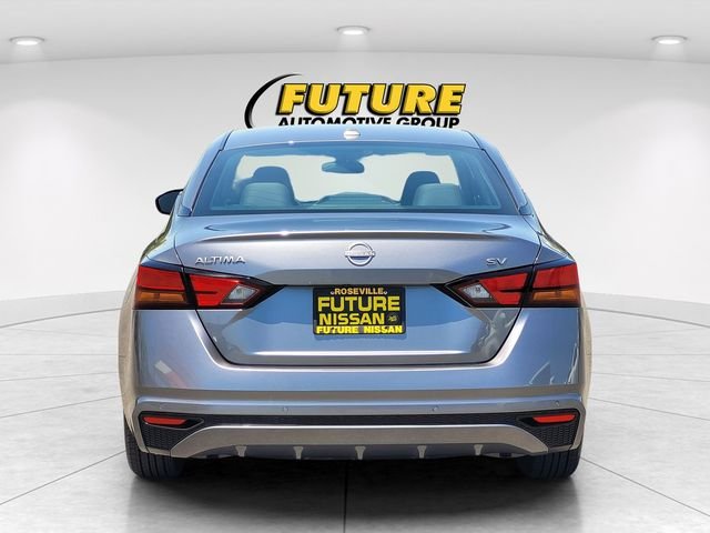 Used 2023 Gray Nissan 2.5 SV image 8