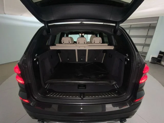 Used 2021 Gray BMW sDrive30i image 24