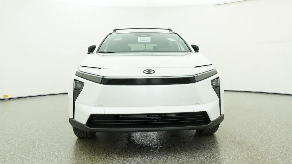 New 2026 Wind Chill Pearl Toyota XLE image 38