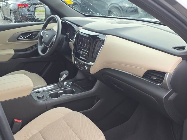 2023 Chevrolet Traverse LS - Photo 21