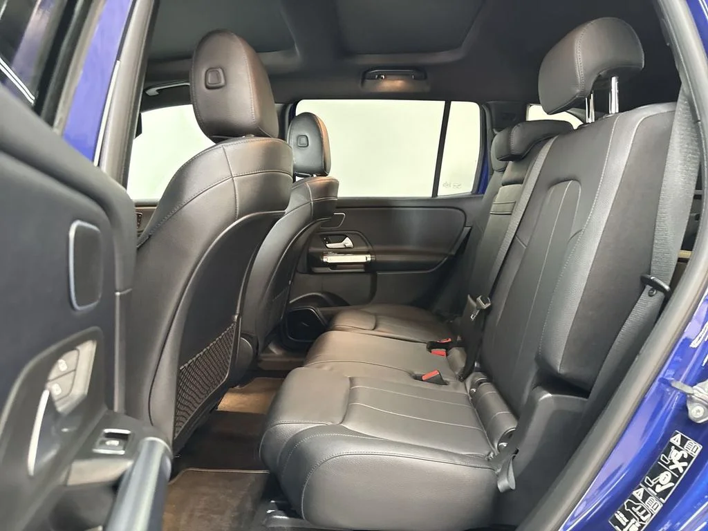 Used 2021  Mercedes-Benz GLB 250 image 16