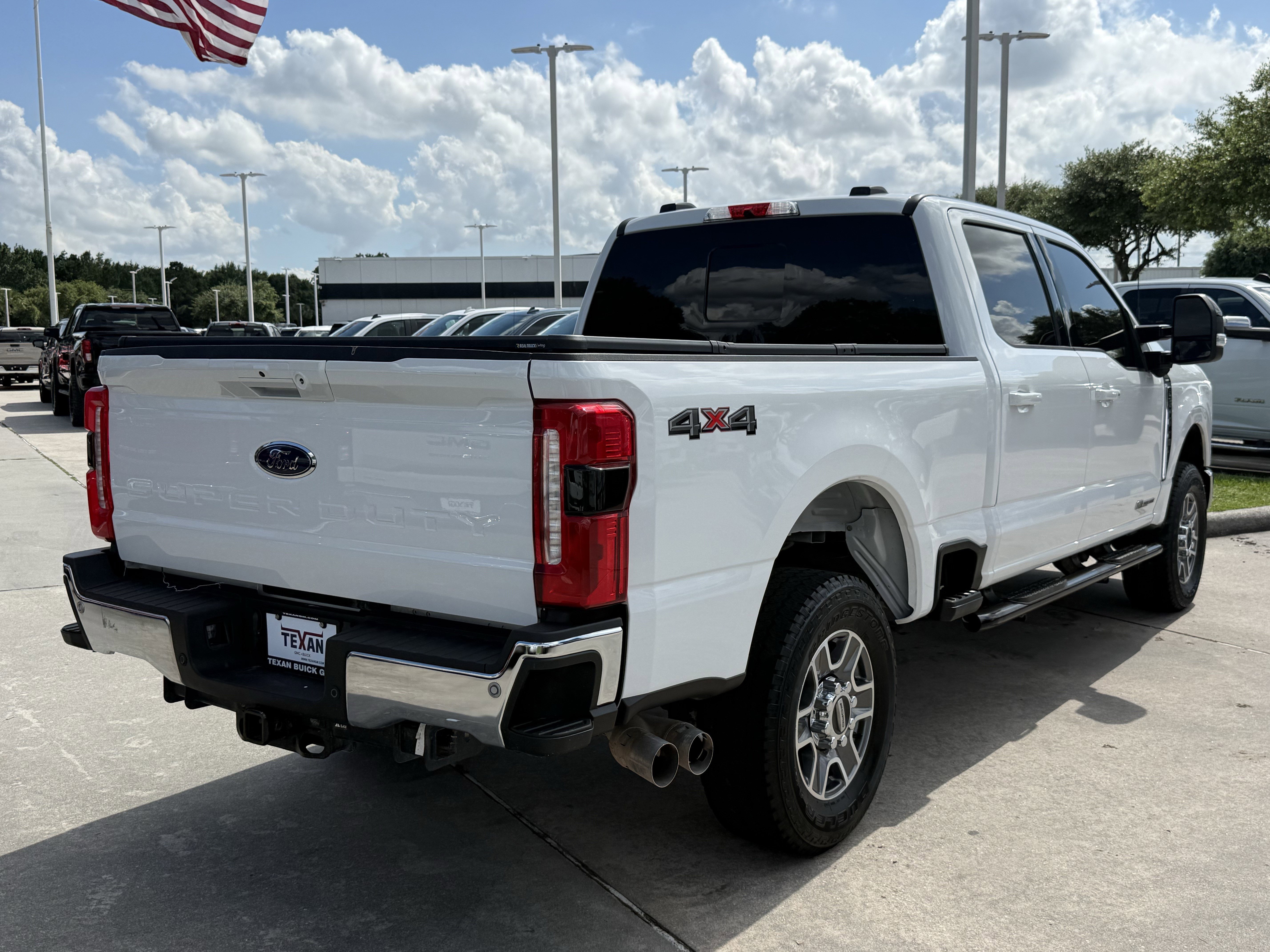 Used 2024 Oxford White Ford LARIAT image 4
