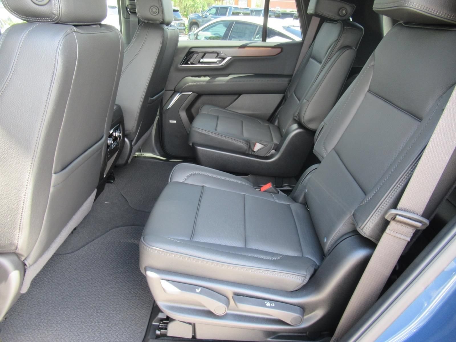 2026 GMC Yukon Denali - Photo 34