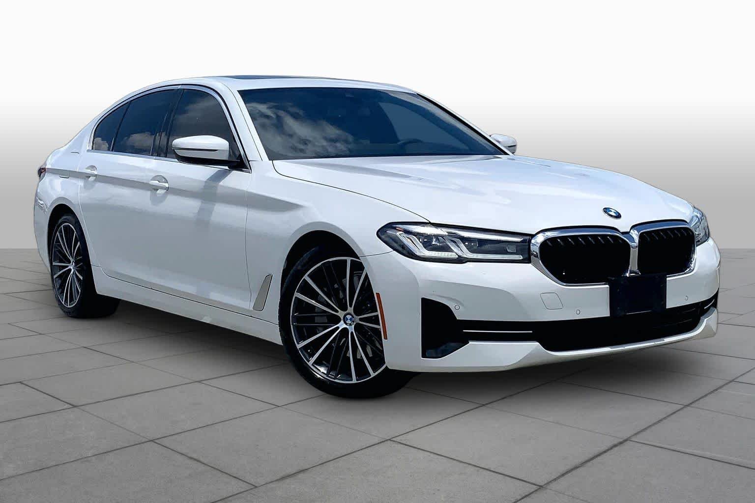 Used 2023 Alpine White BMW 530i image 2