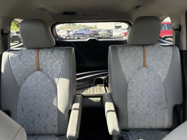 Used 2023 Wind Chill Pearl Toyota Bronze Edition image 8