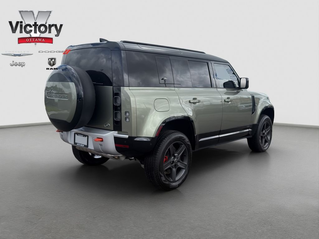 Used 2023  Land Rover X image 6