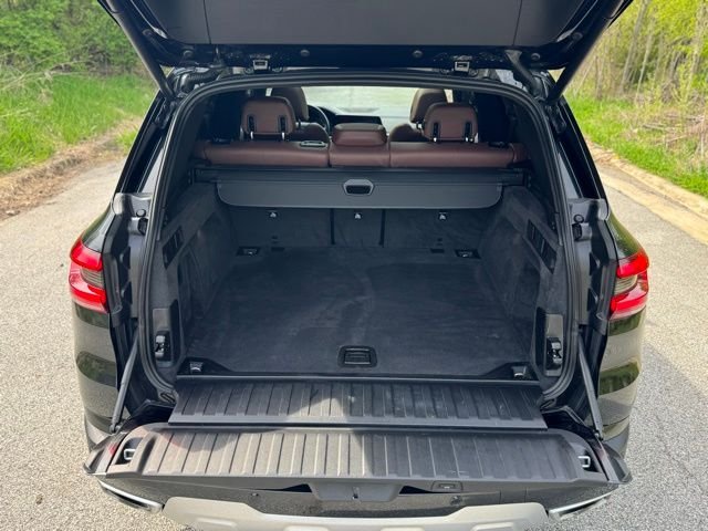 Used 2019 Black Sapphire Metallic BMW xDrive40i image 7