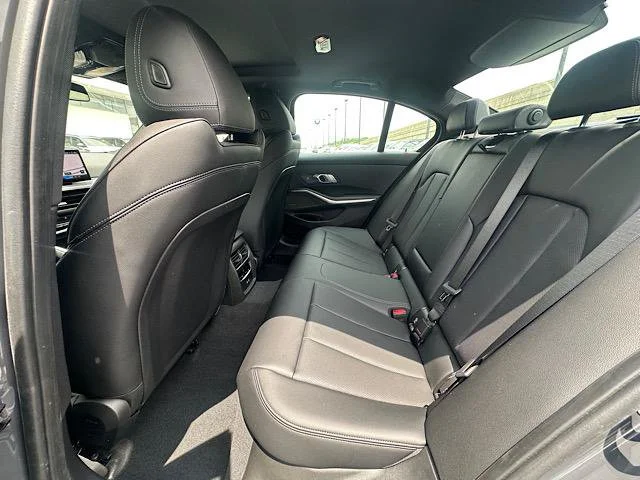 New 2026 Dravit Grey Metallic BMW 330i NA xDrive image 5
