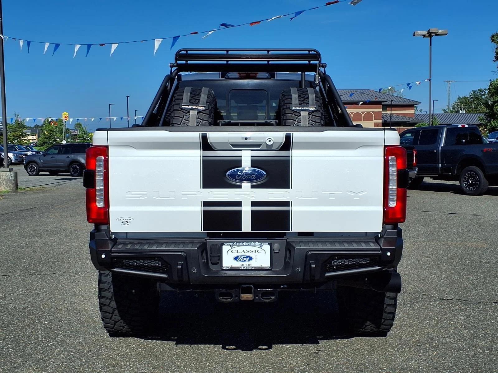 Used 2024 Star White Metallic Tri-Coat Ford LARIAT image 11