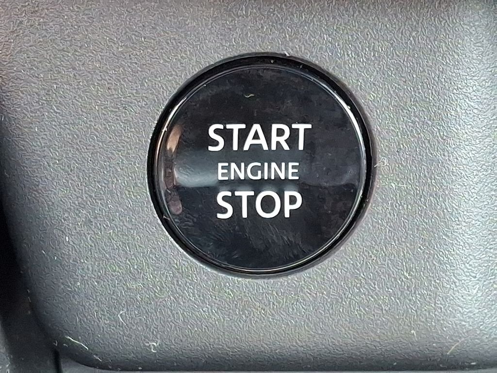 Used 2025 Gray Nissan SV image 22