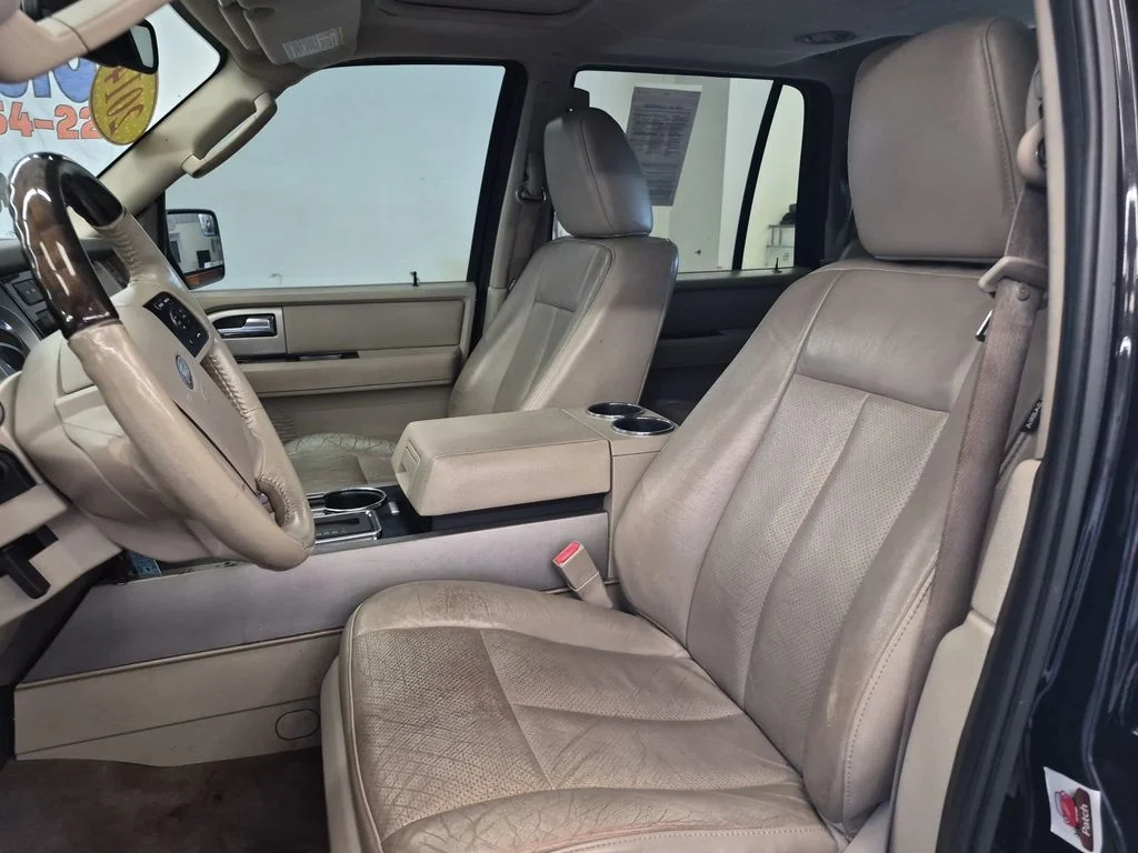 Used 2014 Tuxedo Black Metallic Ford Limited image 10
