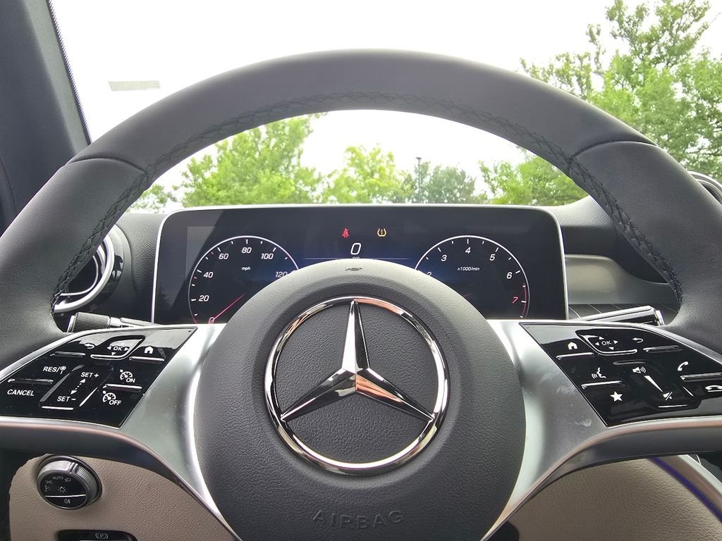 New 2026 Starling Blue Metallic Mercedes-Benz GLC 300 image 29