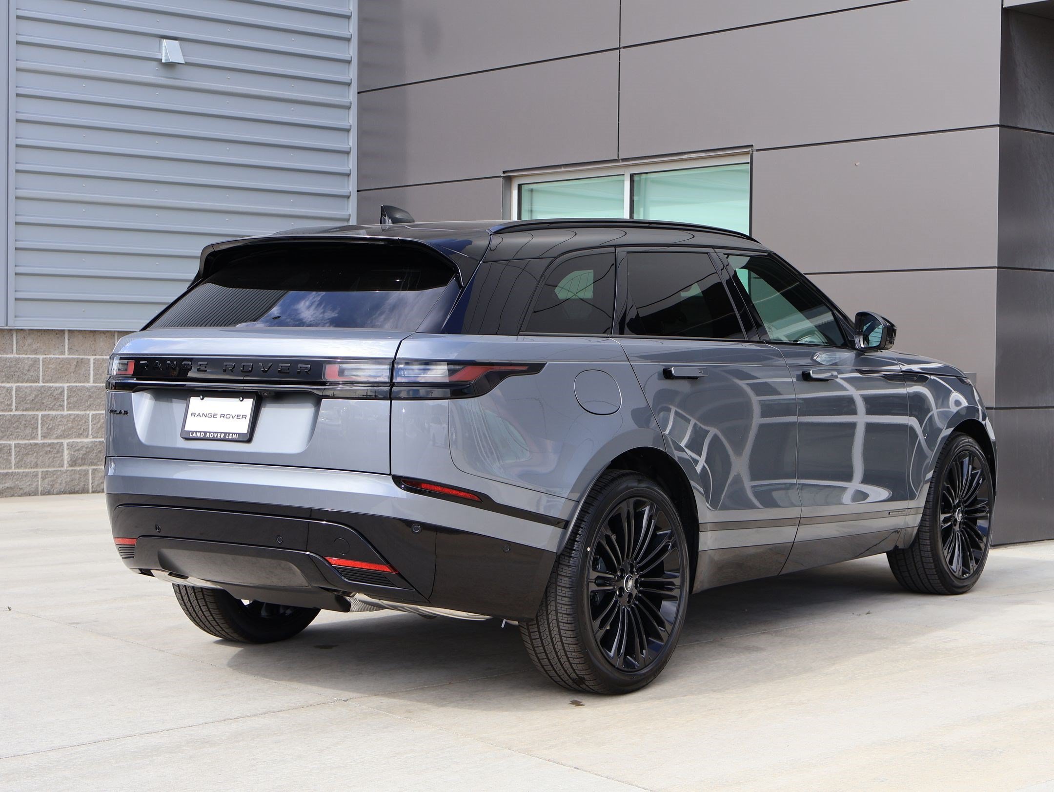 New 2026 Zadar Grey LAND ROVER Belgravia Edition image 5