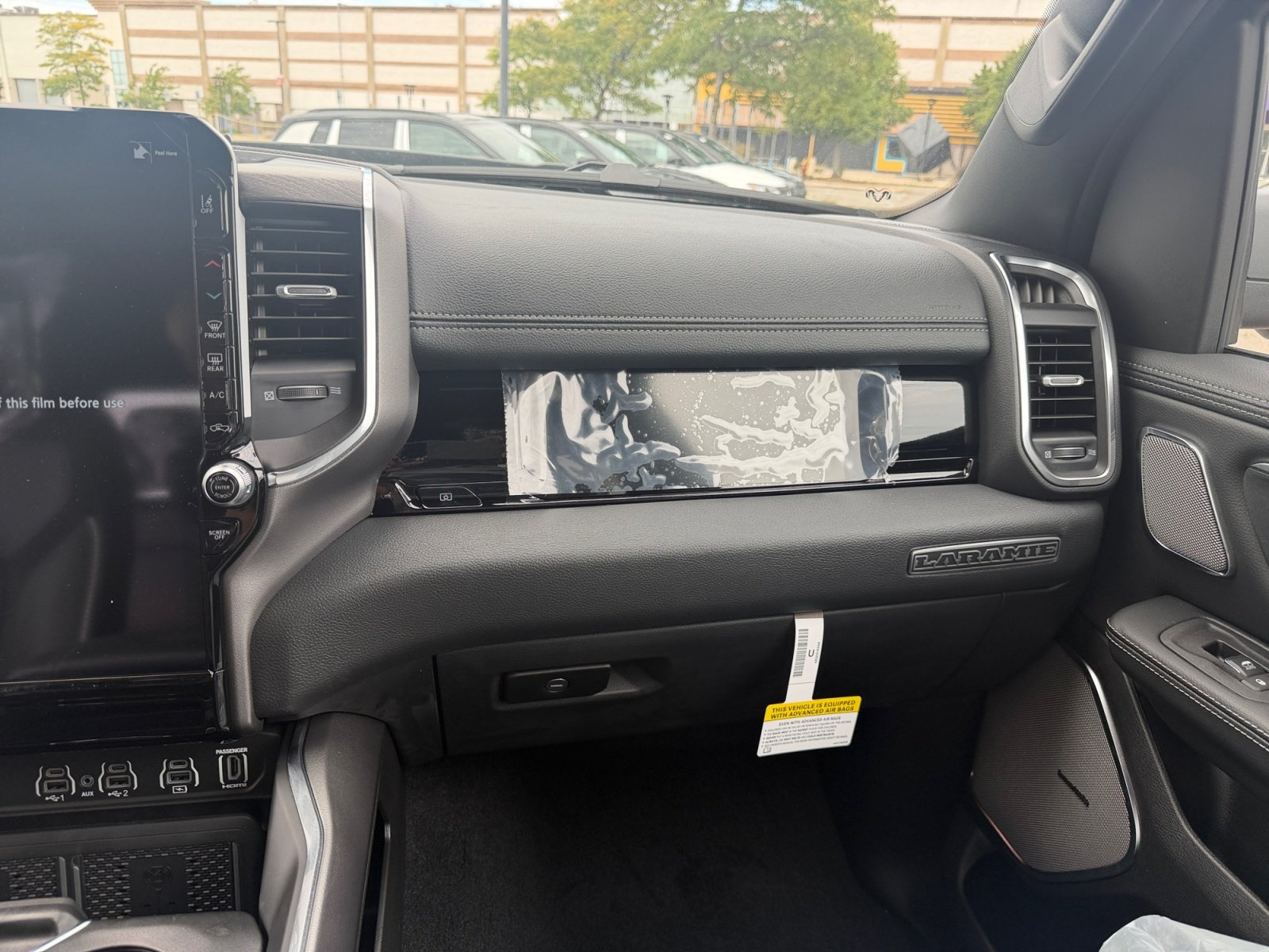 New 2026 Tank Exterior Paint RAM Laramie image 22