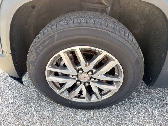 Used 2019 Dark Sky Metallic GMC SLE image 10