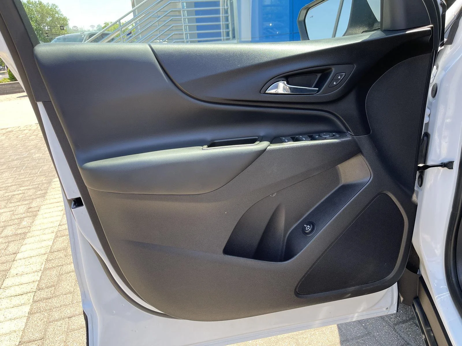 Used 2024 Summit White Chevrolet LT image 12
