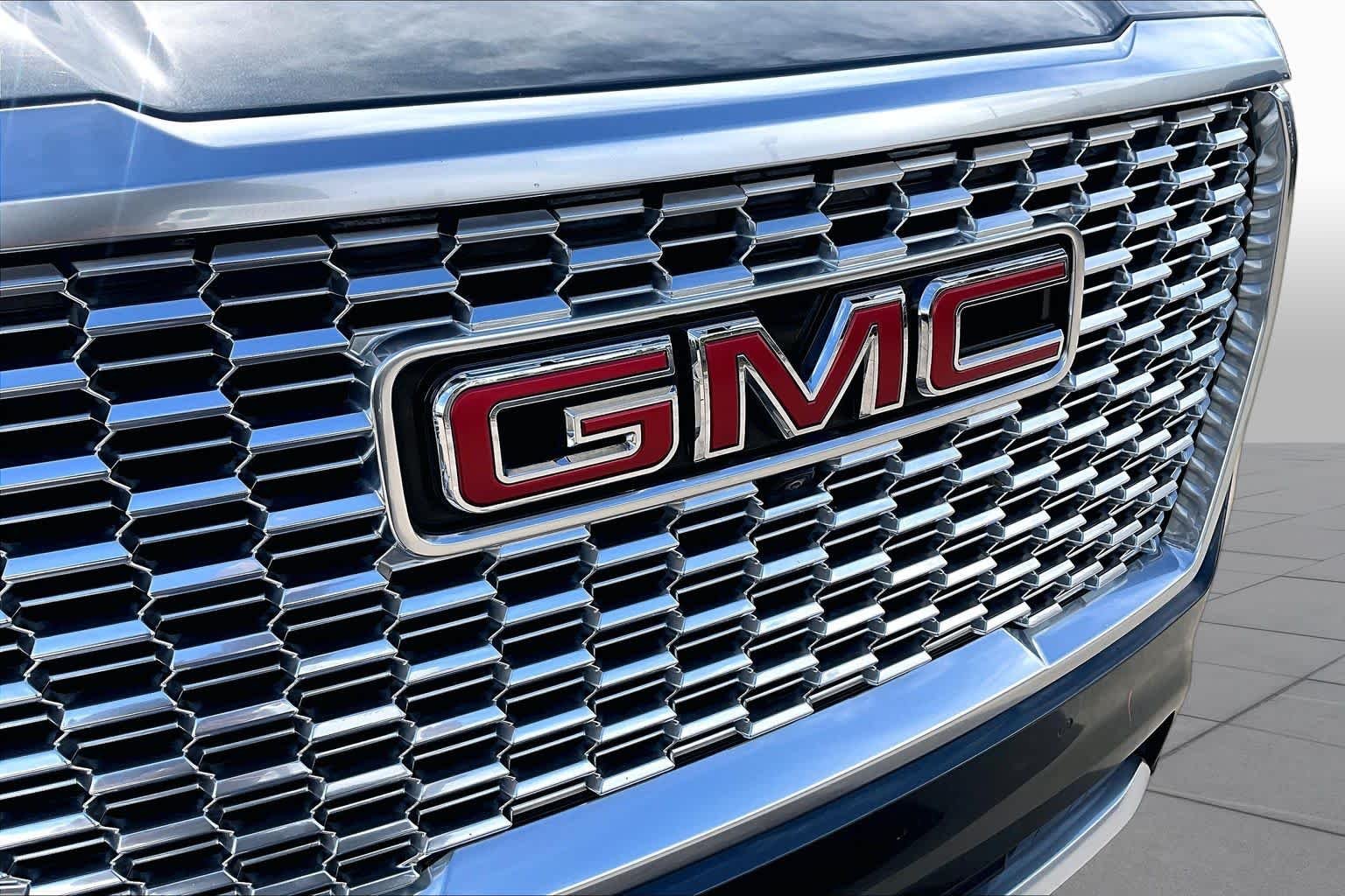 Used 2021 Dark Sky Metallic GMC Denali image 29