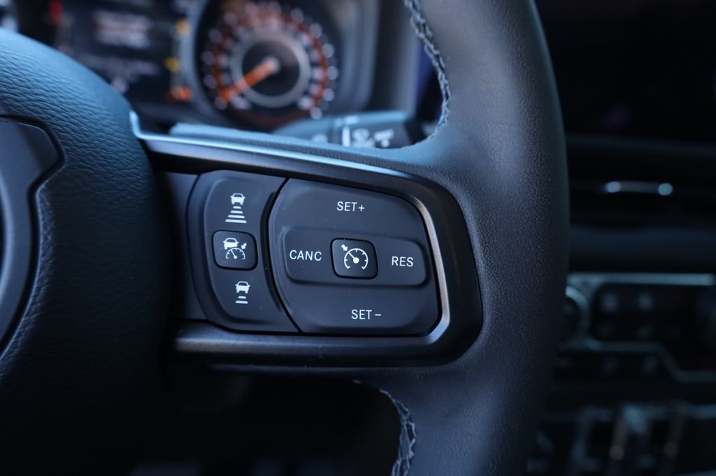 2025 Jeep Gladiator Willys - Photo 29