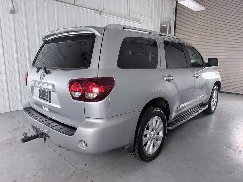 Used 2018 Silver Sky Metallic Toyota Platinum image 5