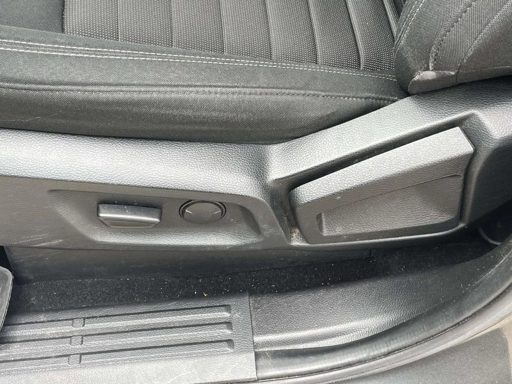 Certified Used 2019 Magnetic Metallic Ford XLT image 14