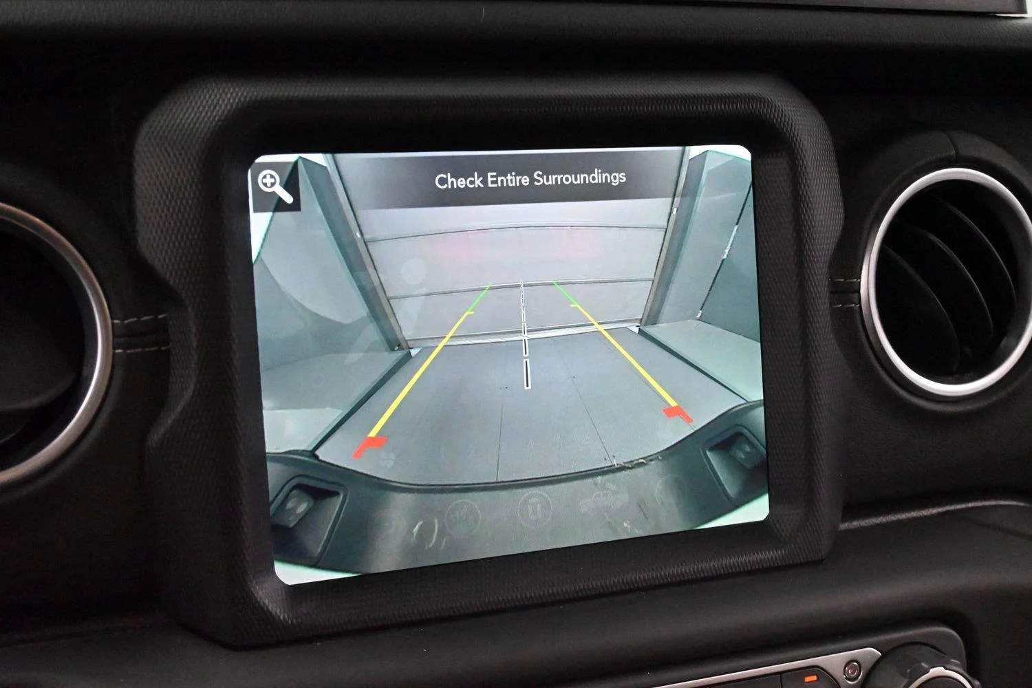 Used 2020 Bright White Clearcoat Jeep Overland image 20