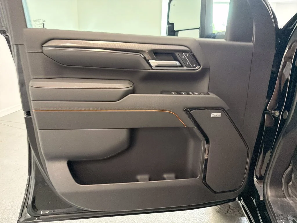 New 2026 Onyx Black GMC AT4 image 13