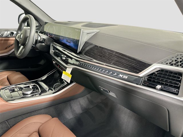 Used 2026 Black Sapphire Metallic BMW xDrive40i image 59