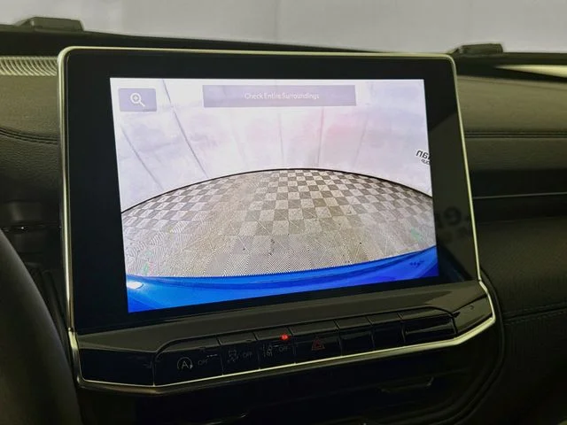New 2026 Blue Jeep Latitude image 13