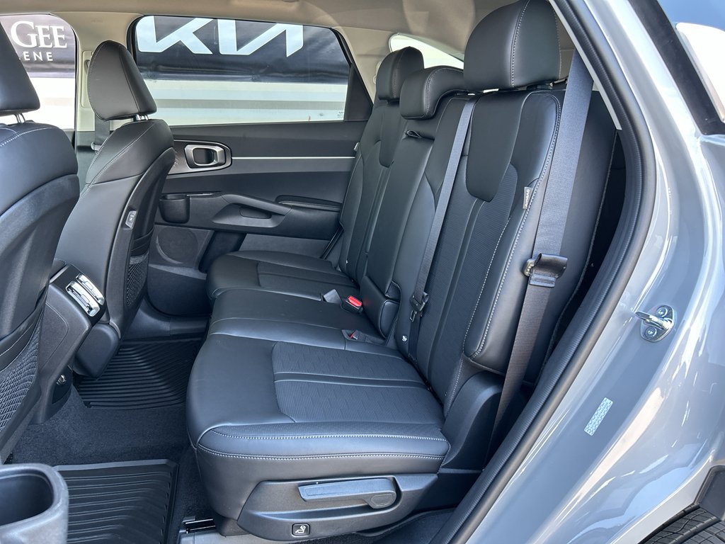 New 2026 Wolf Gray Kia S image 11