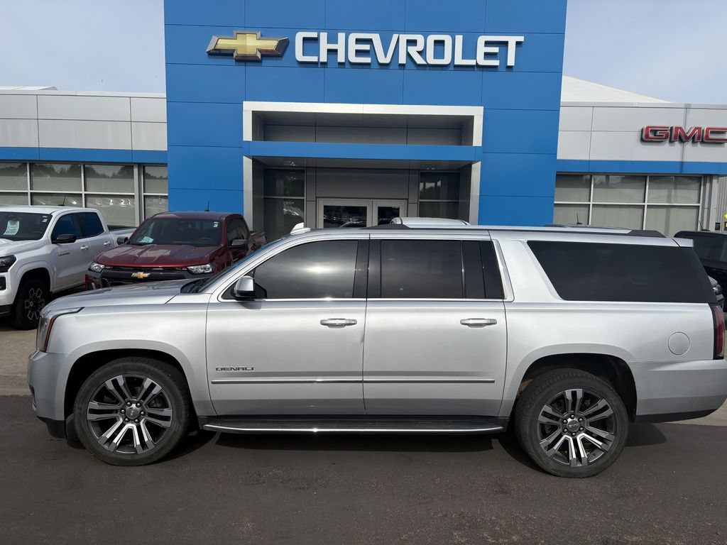 2017 GMC Yukon Denali AWD's photo
