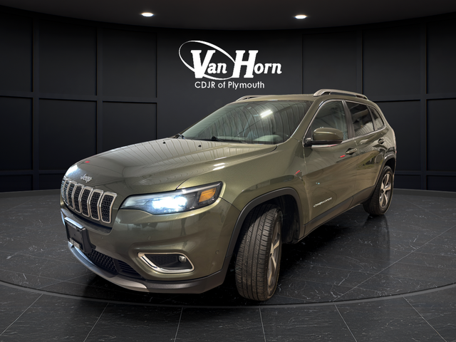 Used 2021 Olive Green Pearlcoat Jeep Limited image 3