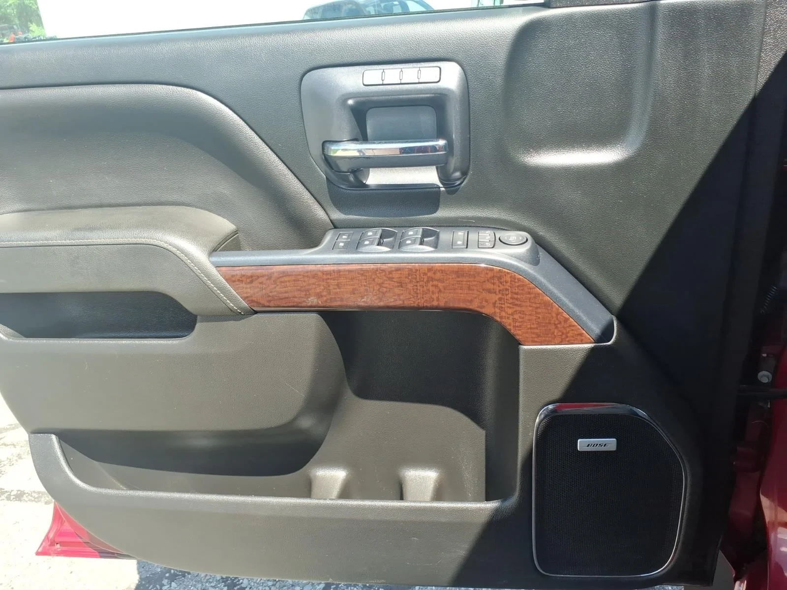 Used 2018 Quartz GMC SLT image 24