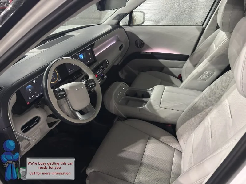 Used 2026 Pearl Hyundai Calligraphy image 3