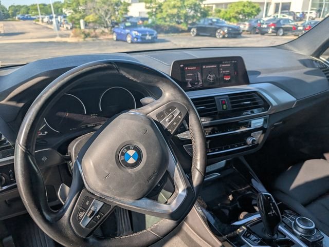 Used 2021 Black Sapphire Metallic BMW xDrive30i image 17
