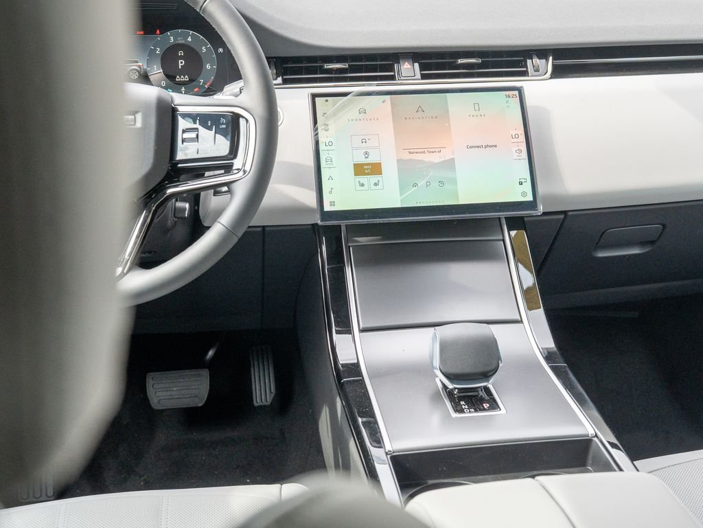 New 2026 White Land Rover S image 20