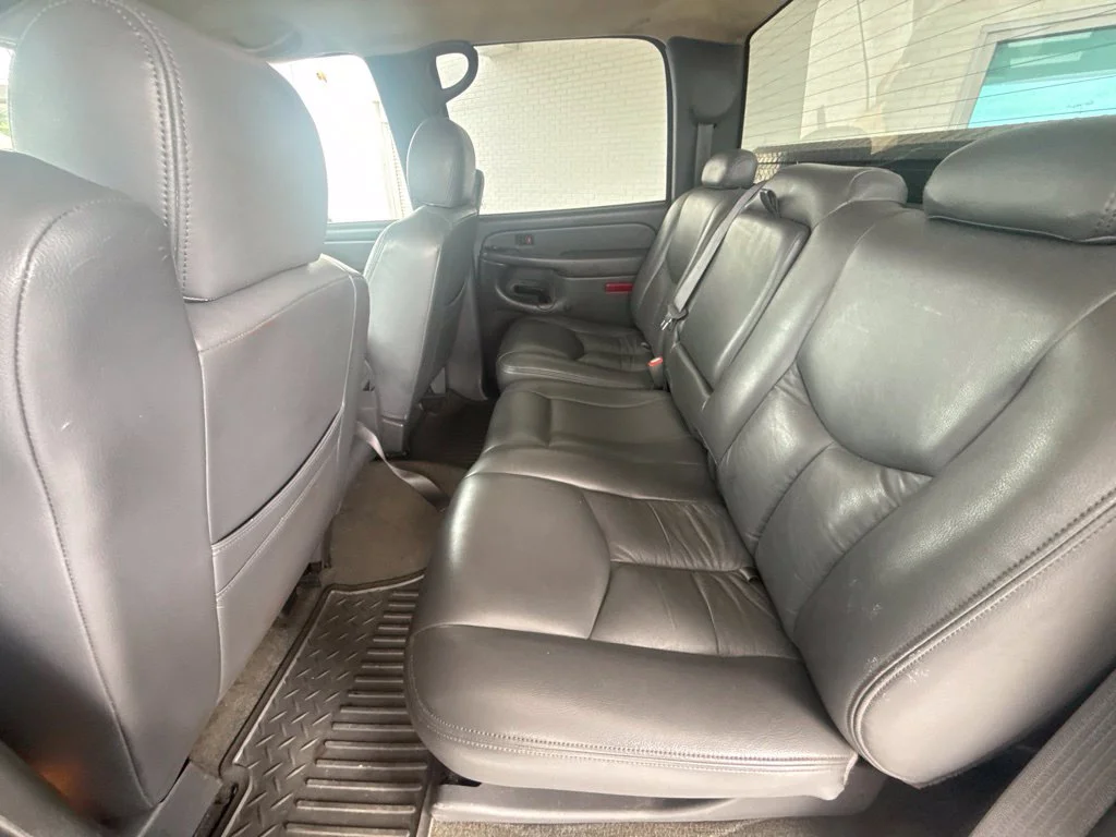 Used 2007 Graystone Metallic Chevrolet LT image 30