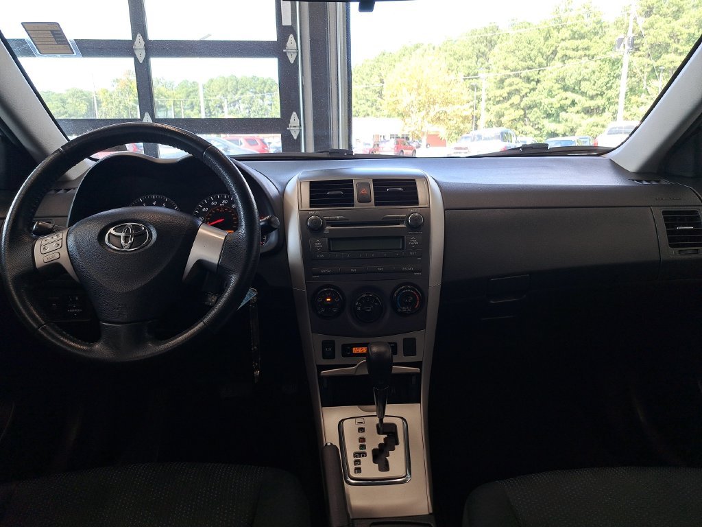 Used 2010 Silver Toyota S image 17