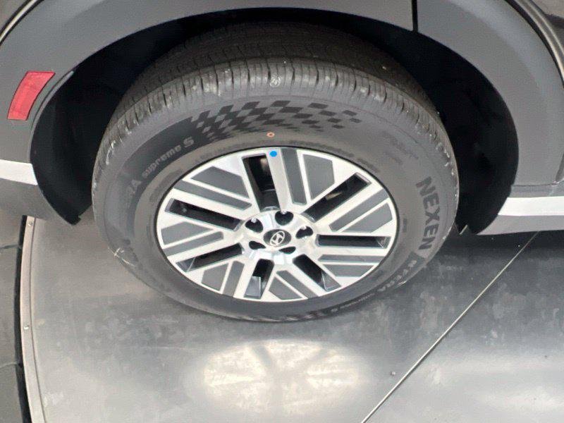 New 2027 Red Hyundai SEL Premium image 10