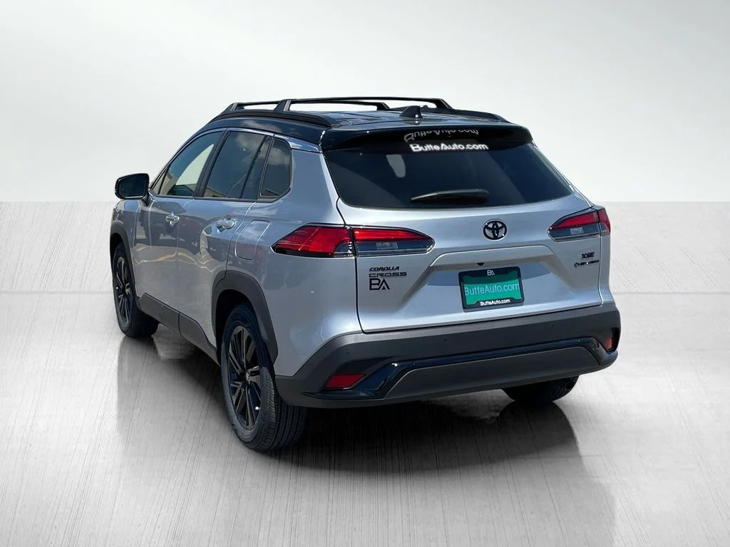 New 2026 Sonic Silver/Jet Black Toyota Hybrid XSE image 5