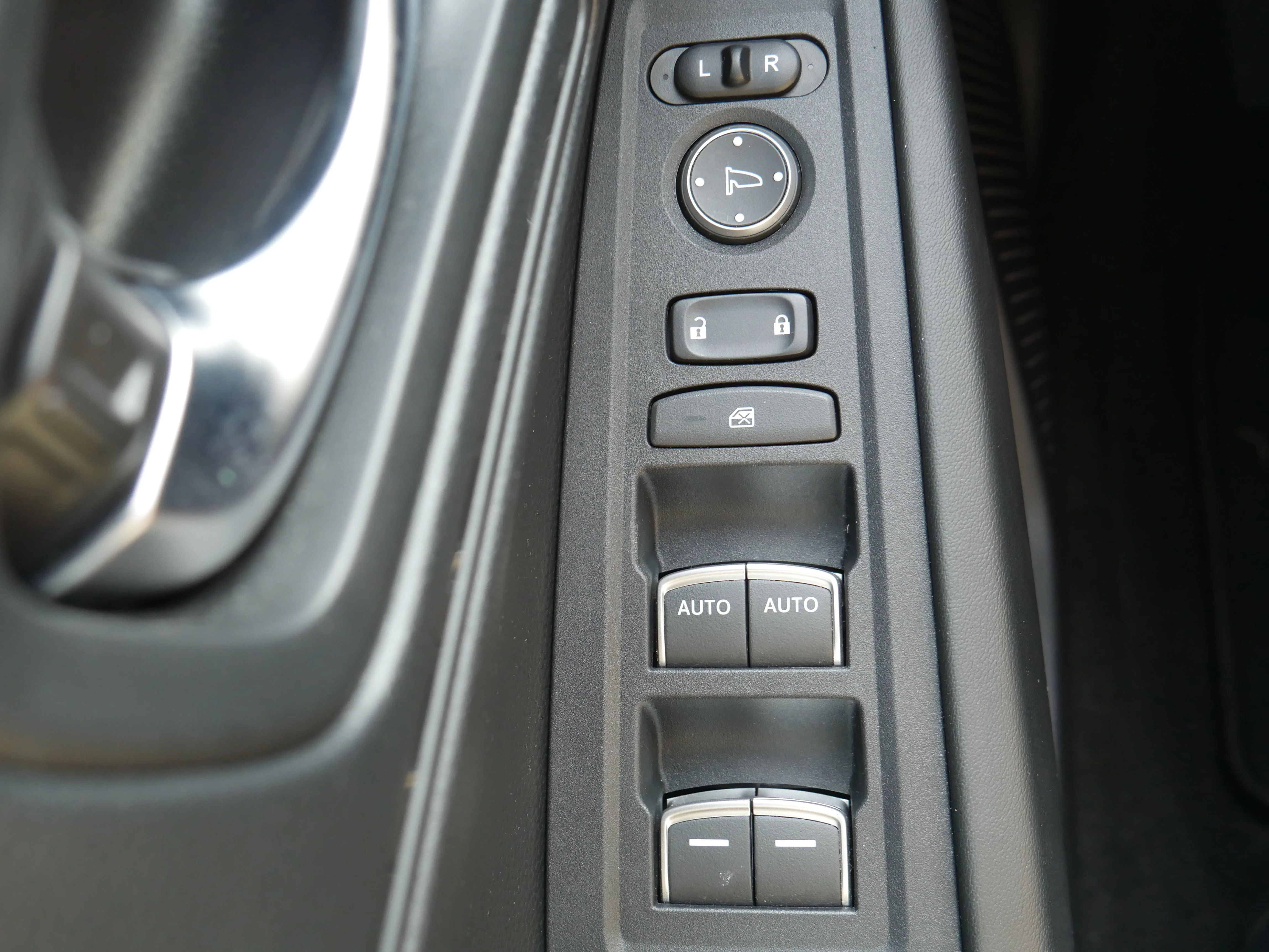 2023 Honda Accord LX - Photo 27
