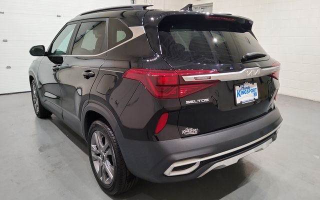 Used 2023 Black Kia S image 5