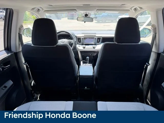 Used 2018 Gray Toyota XLE image 38