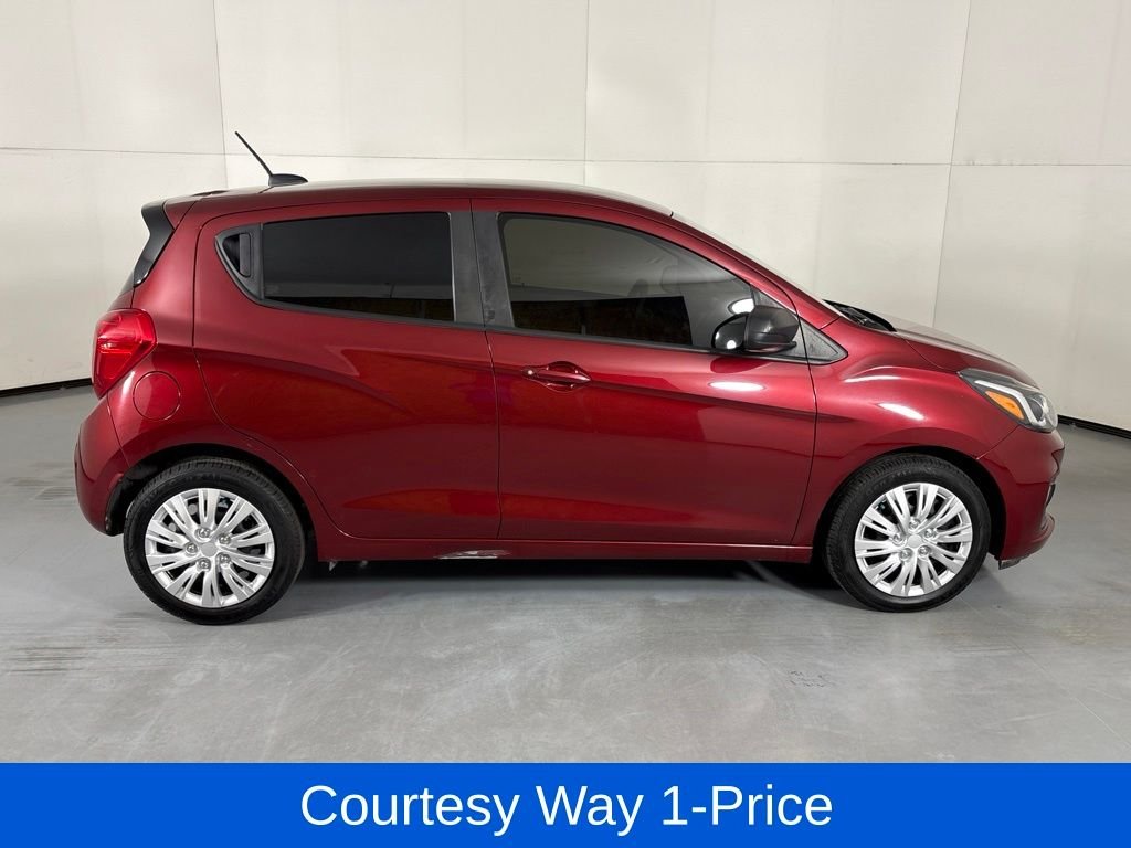 Used 2022 Red Chevrolet LS image 12