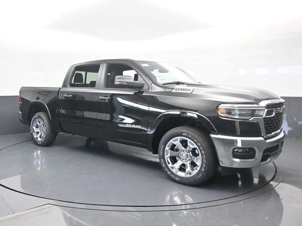 New 2026 Diamond Black Crystal Pearl-Coat Exterior Paint RAM Big Horn/Lone Star image 8