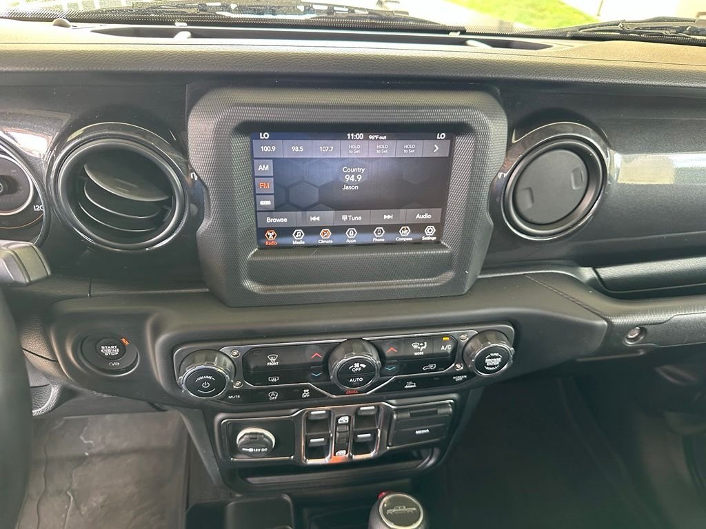 Used 2020 Gray Jeep Altitude image 23