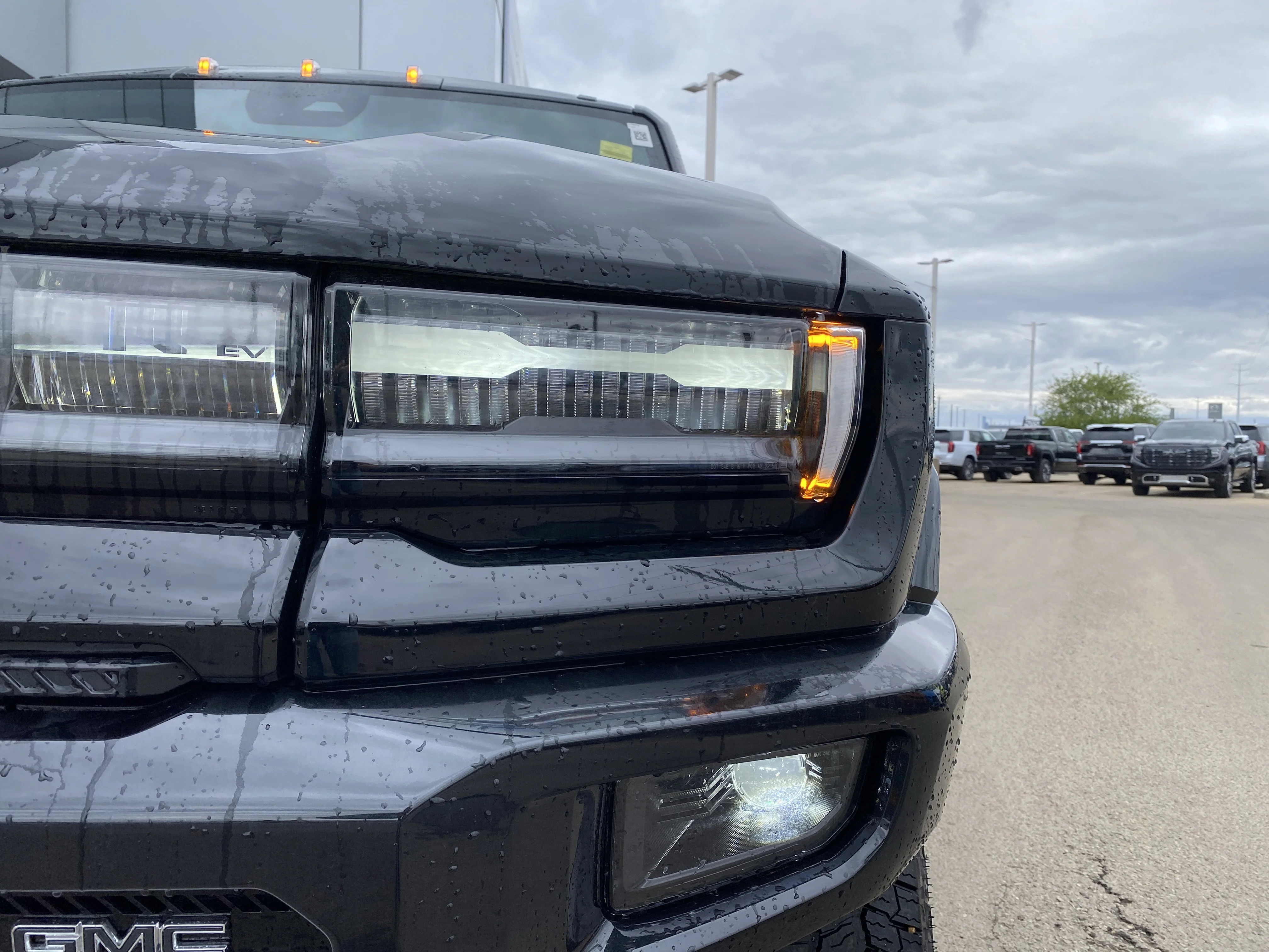 New 2026 VOID BLACK GMC 2X image 10