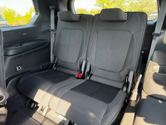 Used 2024 Gray Jeep Laredo image 22