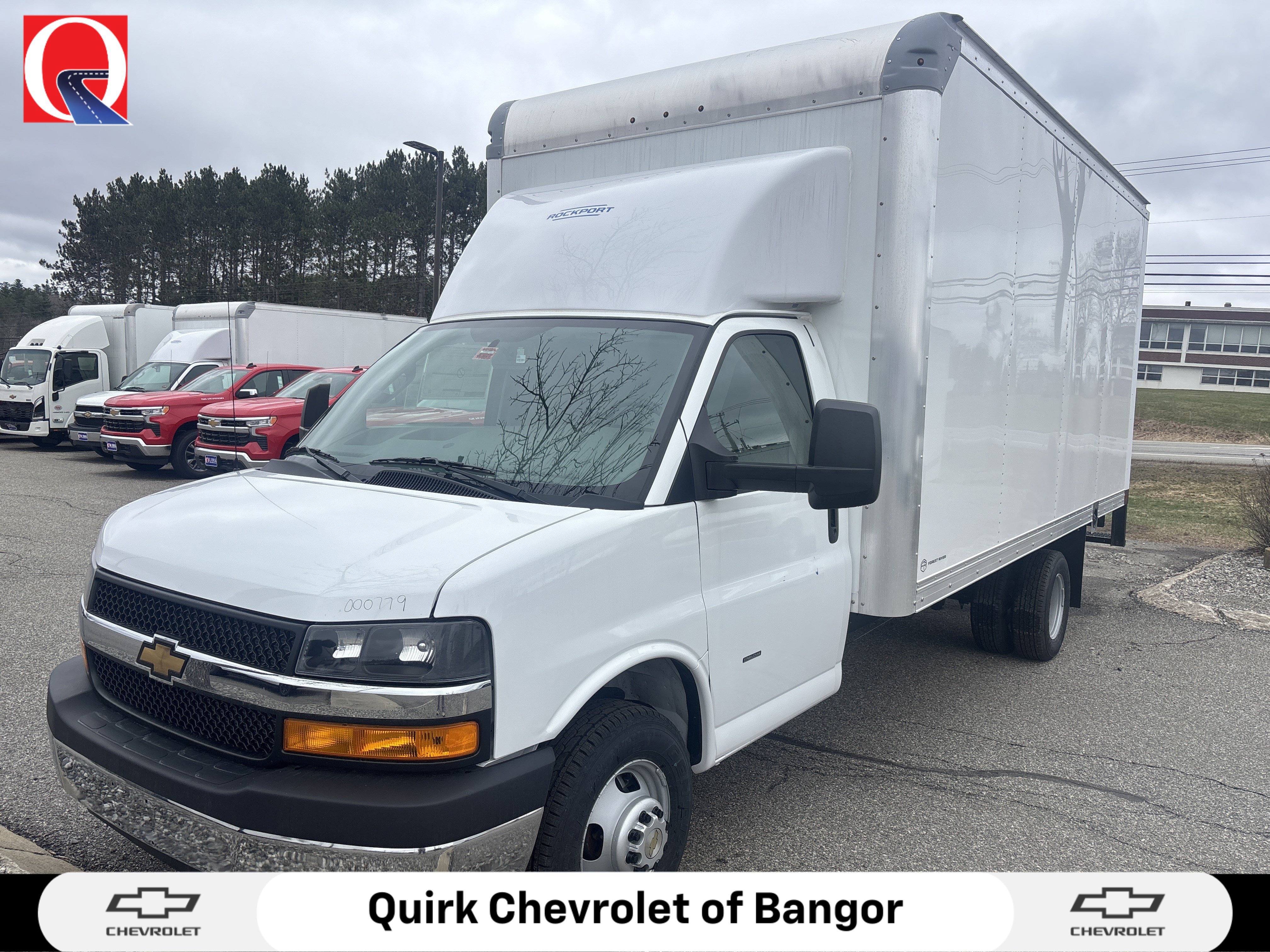 New 2026 Summit White Chevrolet 1WT image 1