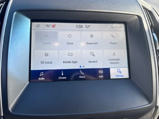 Used 2019 Gray Ford SEL image 23