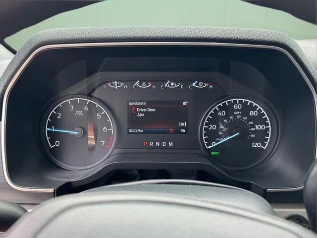 Used 2022 Blue Ford XLT image 19